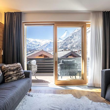 Moderne Wohnung Mit Ausblick Und Viel Sonne Zermatt Esterno foto