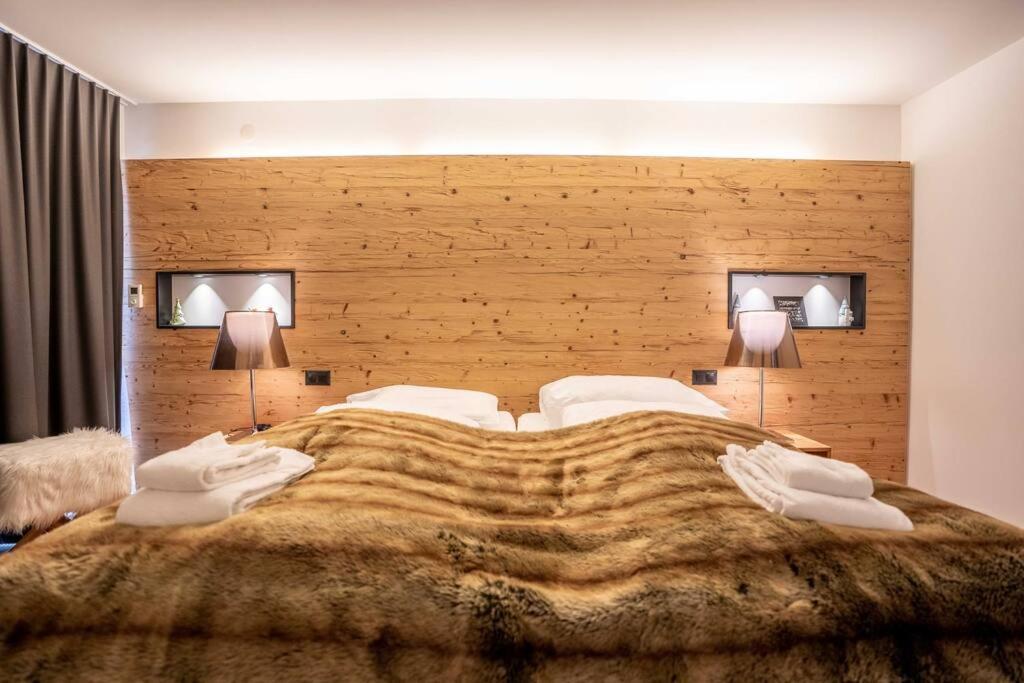 Moderne Wohnung Mit Ausblick Und Viel Sonne Zermatt Esterno foto