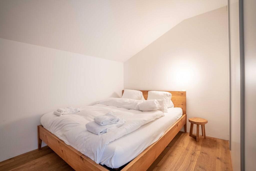 Moderne Wohnung Mit Ausblick Und Viel Sonne Zermatt Esterno foto